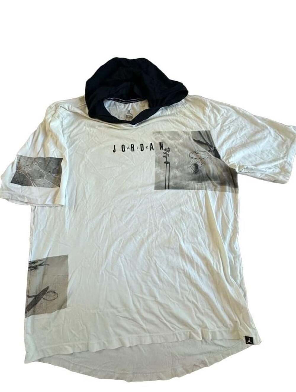 Jordan Graphic Short Sleeve Hooded T-Shirt Size XL White Black